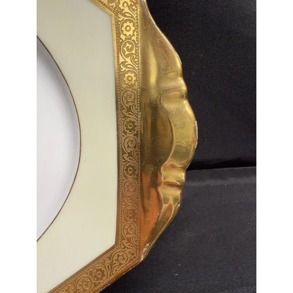 Heinrich & CO Selb Bavaria 16.5” X 11” X 1.25” Oval/octagon Platter Gold Gilding